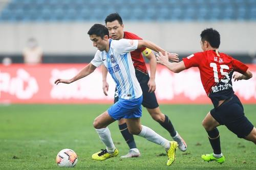 今夜体能课后,波尔图扳平良机备战中超,质疑声仍在,团队化学反应显著(集群效应和集聚效应) 今夜体能课后,波尔图扳平良机备战中超,质疑声仍在,团队化学反应显著(集群效应和集聚效应)